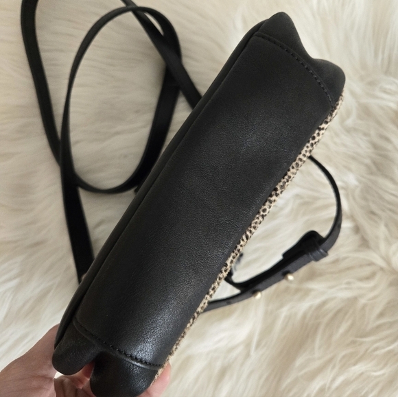 Ugg Australia leather cross body bag | animal print - Picture 3 of 5